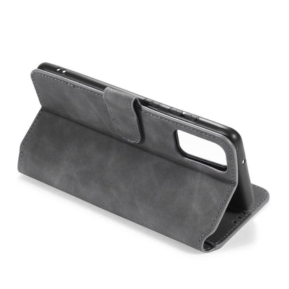 For Galaxy S20 Ultra DG.MING Retro Oil Side Horizontal Flip Case with Holder & Card Slots & Wallet(Grey) - Galaxy Phone Cases by DG.MING | Online Shopping UK | buy2fix